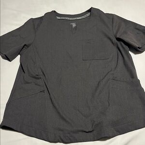 Women’s Climate Right by Cuddl Duds Scrub Top Size Medium